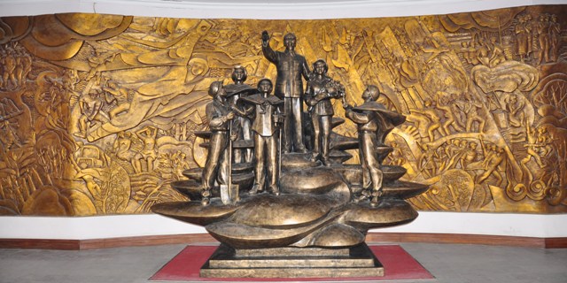 សារមន្ទីរនៃផ្លូវលំហូជីមិញ។